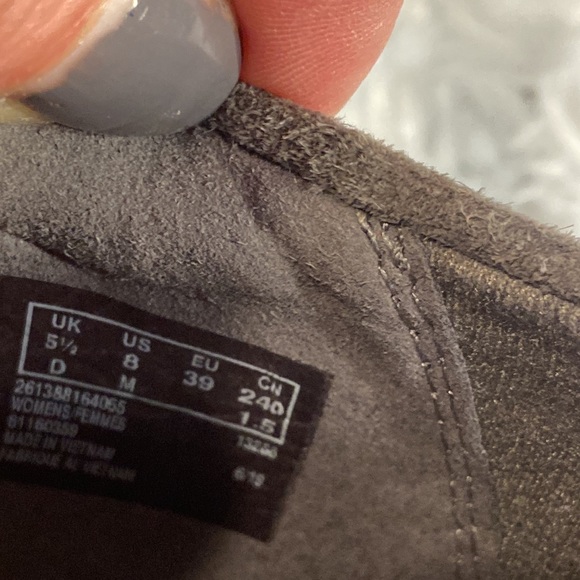 Clark’s collection grey suede loafers size 8m - Picture 5 of 8